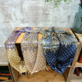 日本製 横浜シルクKINUWAループストール サテンストライプ カシミール小紋柄