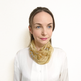 日本製 横浜シルクKINUWAリングスカーフ アラベスク柄