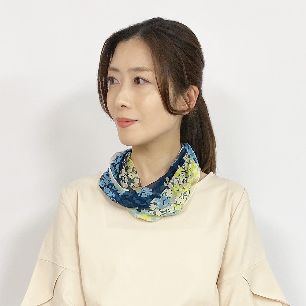 日本製 横浜シルクKINUWA（スカーフ）リングスカーフ サンライトリーフ
