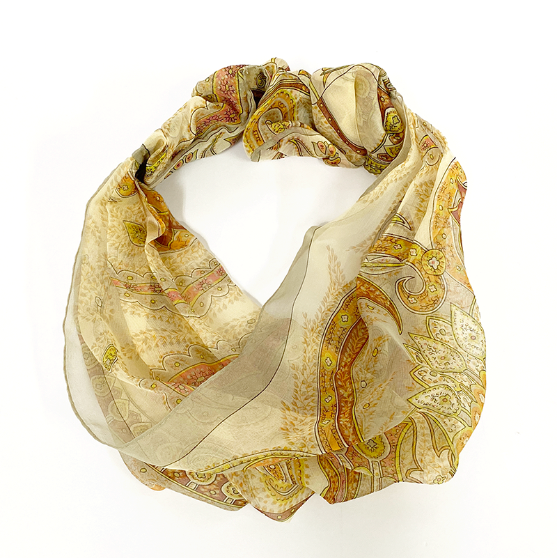 日本製 横浜シルクKINUWAリングスカーフ アラベスク柄